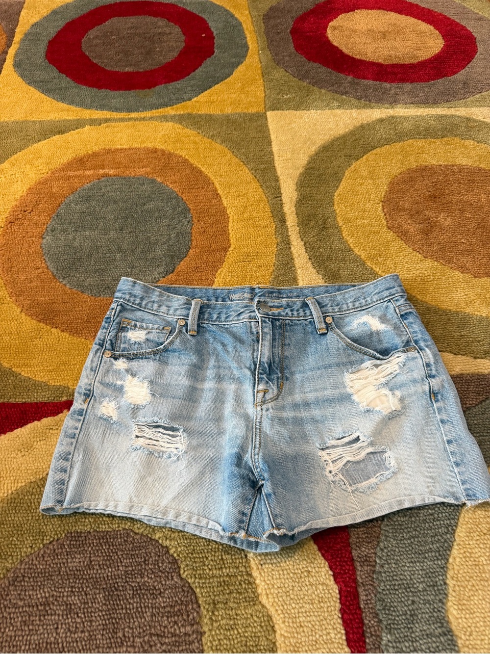 Mossimo Supply Co. Boyfriend Midi Denim Jean Shorts Distressed Size 6 / 28 Waist